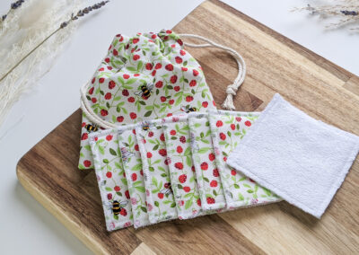 Blue_Floral_Strawberry_Bee_Reusable_Face_Pad_Set_Eco_Friendly_Sustainable_Drawstring_Bag